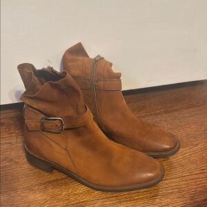 Paul Green Brown Ankle Boots Sleek Leather Design